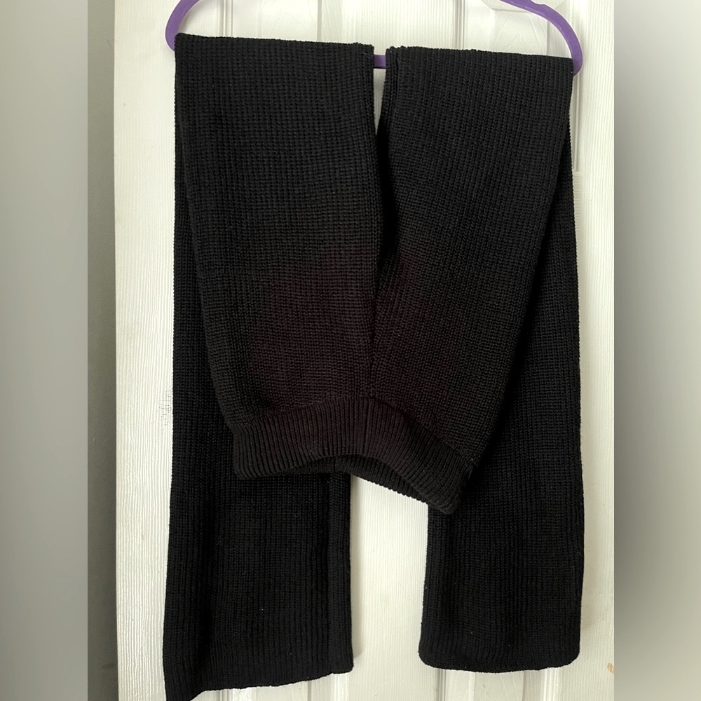 SOLD🚫NWOT Summer Knit Pants
